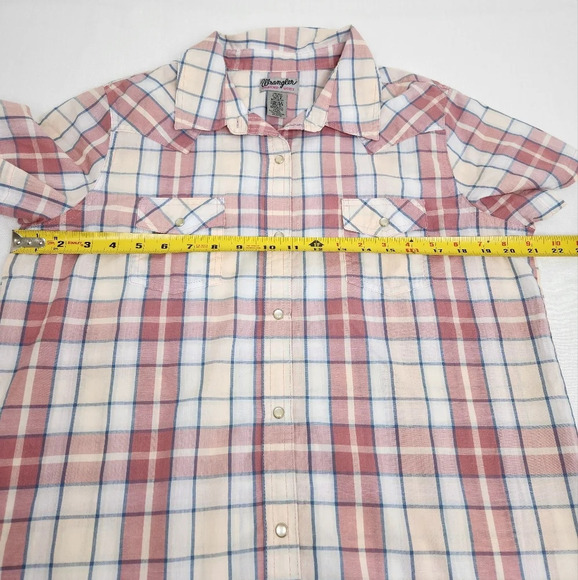Wrangler Pearl Snap Pink Plaid Western Style Top. - Picture 6 of 9